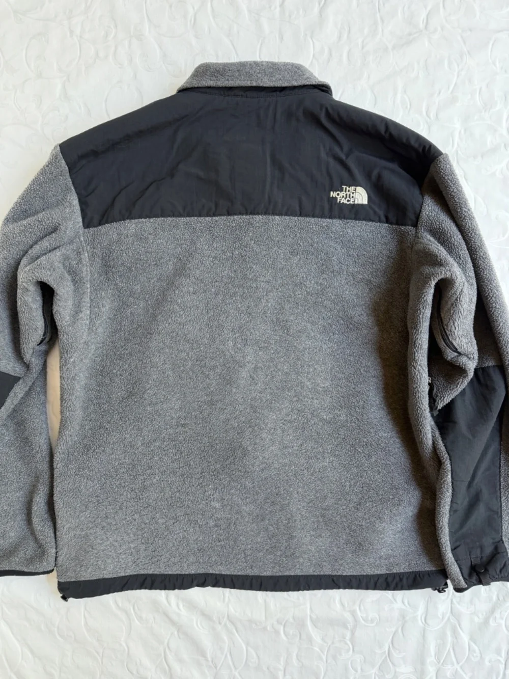 Men’s North Face Denali Fleece Jacket Gray and Black Sz L